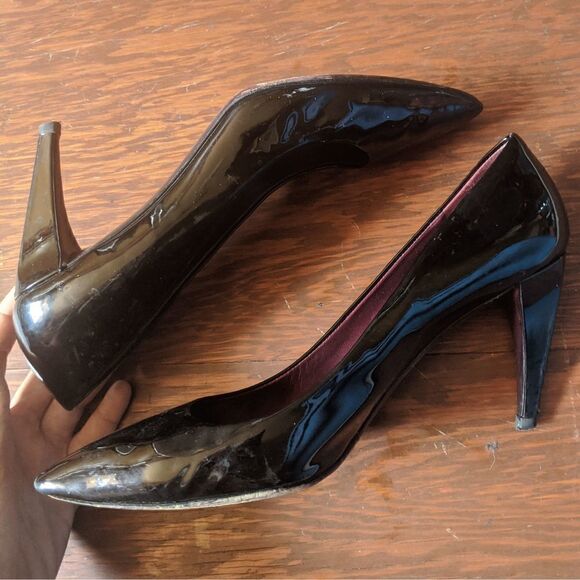 Miu Miu Black Patent Pump Heels - Picture 2 of 9